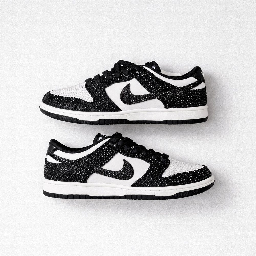 Custom Nike dunks, black and white with rhinestones size 5 youth and 7 1/2 women